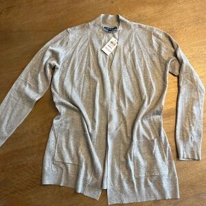 BRAND NEW Gray women’s cardigan (size small)